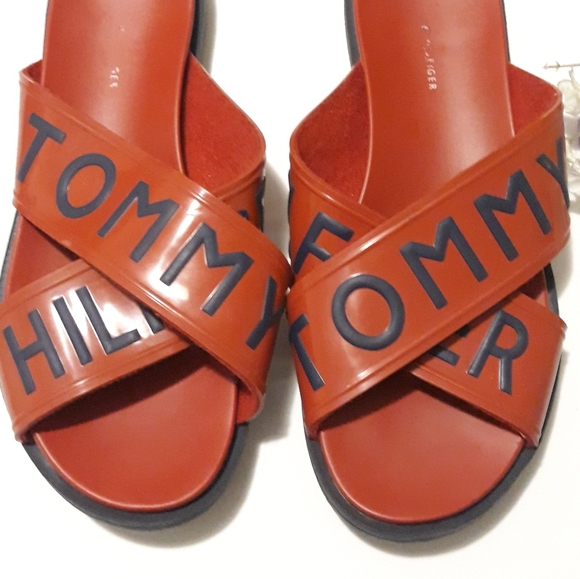 tommy hilfiger sonyah slides